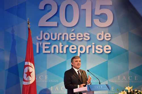 11. Cumhurbaşkanı Gül, ‘‘Demokrasi ve ekonomik kalkınma birlikte götürülmeli’’